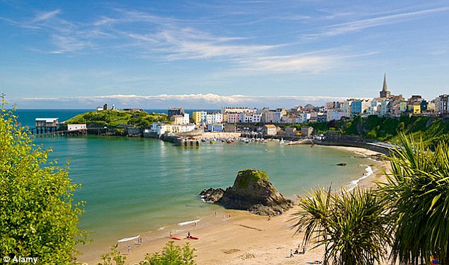 article-2651999-1E929E8E00000578-34_634x374