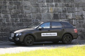 shpiony-vpervye-zasekli-pervyi-vnedorozhnik-ot-bentley-984x656-44632