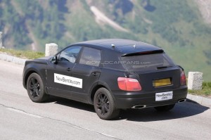shpiony-vpervye-zasekli-pervyi-vnedorozhnik-ot-bentley-984x656-91026