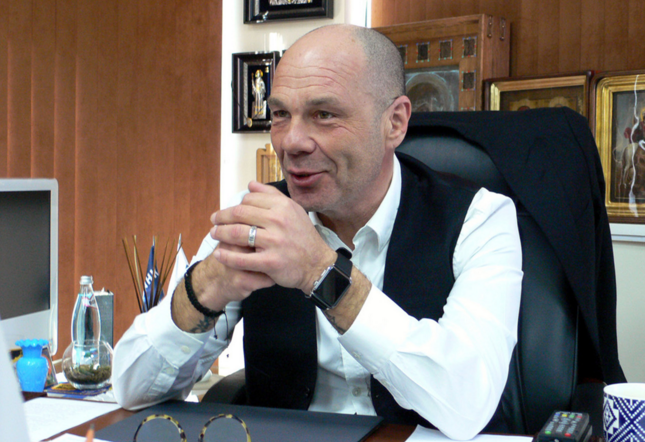 Евгений Двоскин в своем офисе в Симферополе. Фото: Евгения Письменная / Bloomberg