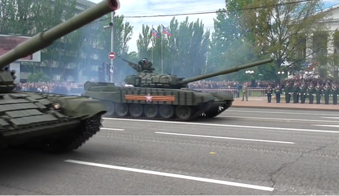 doneck_parad_09.05.16_1