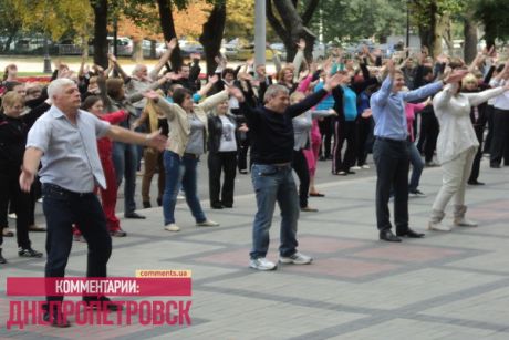 68c4874-oni-vyshli-v-povsednevnoj-odezhde