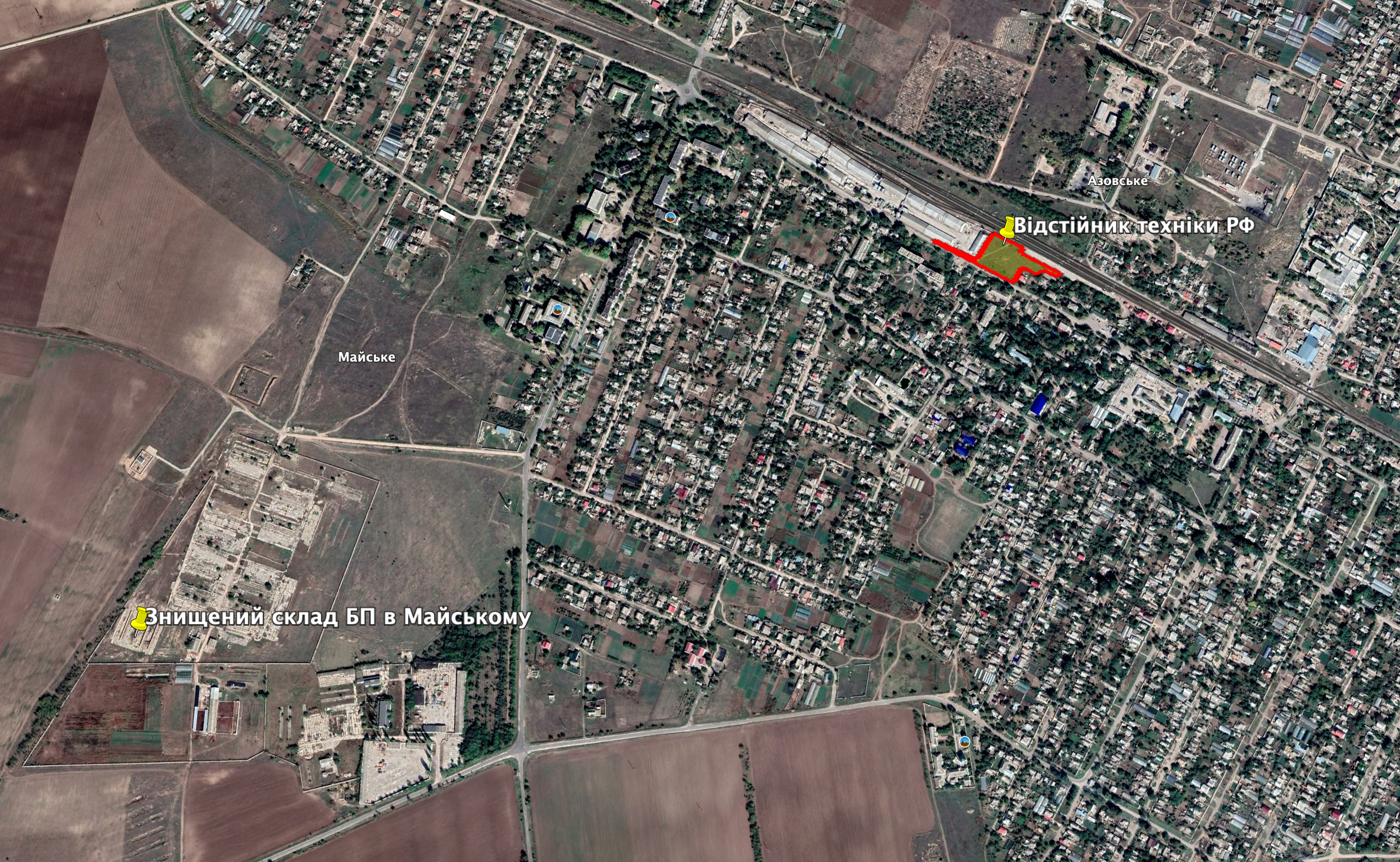 Знищений склад БК і відстійник техніки ЗС РФ Фото: Google Earth