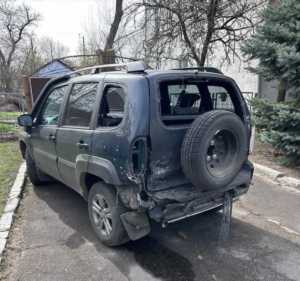 Машина Ольги Барановської після удару дроном 5 квітня