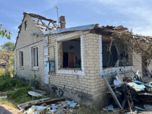 Зруйнований будинок у Раківці. Фото: Олег Батурін/ЦЖР