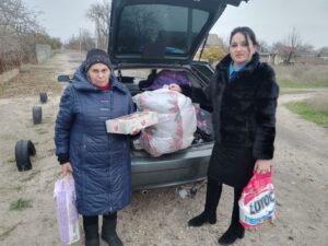 Олена Павлова - праворуч