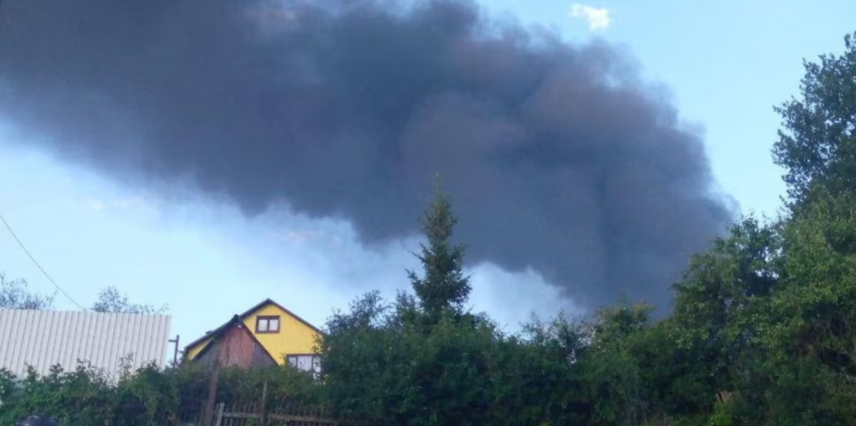 Дим над Сергієво-Посадським округом після удару дронів 4 липня, ілюстративне фото