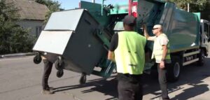 Вивезення сміття на ТОТ Херсонщини. Скріншот з окупаційних пабліків