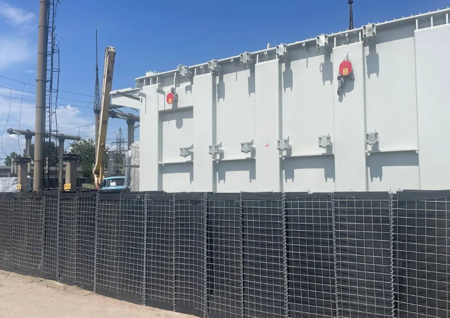 У Запорізькій області є потреба у будівництві захисних споруд для 19 трансформаторів “Запоріжжяобленерго”. Фото Telegram Запоріжжяобленерго