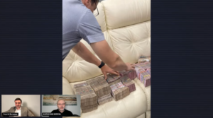 Як стверджує С. Ваганян, на фото ексголова СБУ Іван Баканов