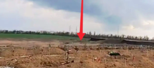 У Маріуполі виявили приховане масове поховання, 2 липня 2023 року, скриншот Уоutube/Дачные идеи