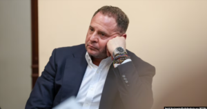 Андрій Єрмак під час судового засідання з обрання запобіжного заходу, Київ, 12 травня 2026 року Фото: RFE/RL