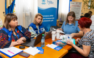 У Транзитному центрі працюють представники державних органів та неурядових орагнізацій
