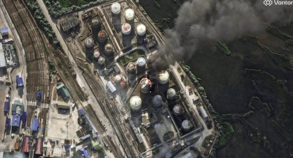 Пожежа на нафтобазі в порту Кавказ, Росія, 21 червня 2026 року
