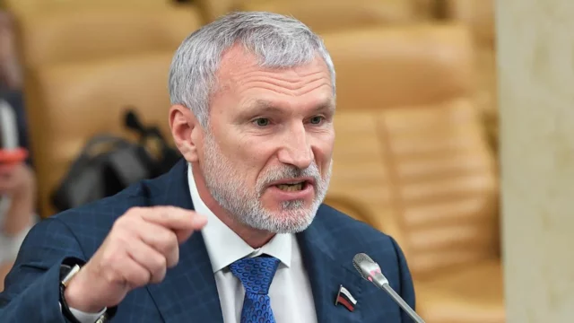 Алєксєй Журавльов, голова партії «Родіна». Фото: Дмітрій Духанін / Коммерсантъ 